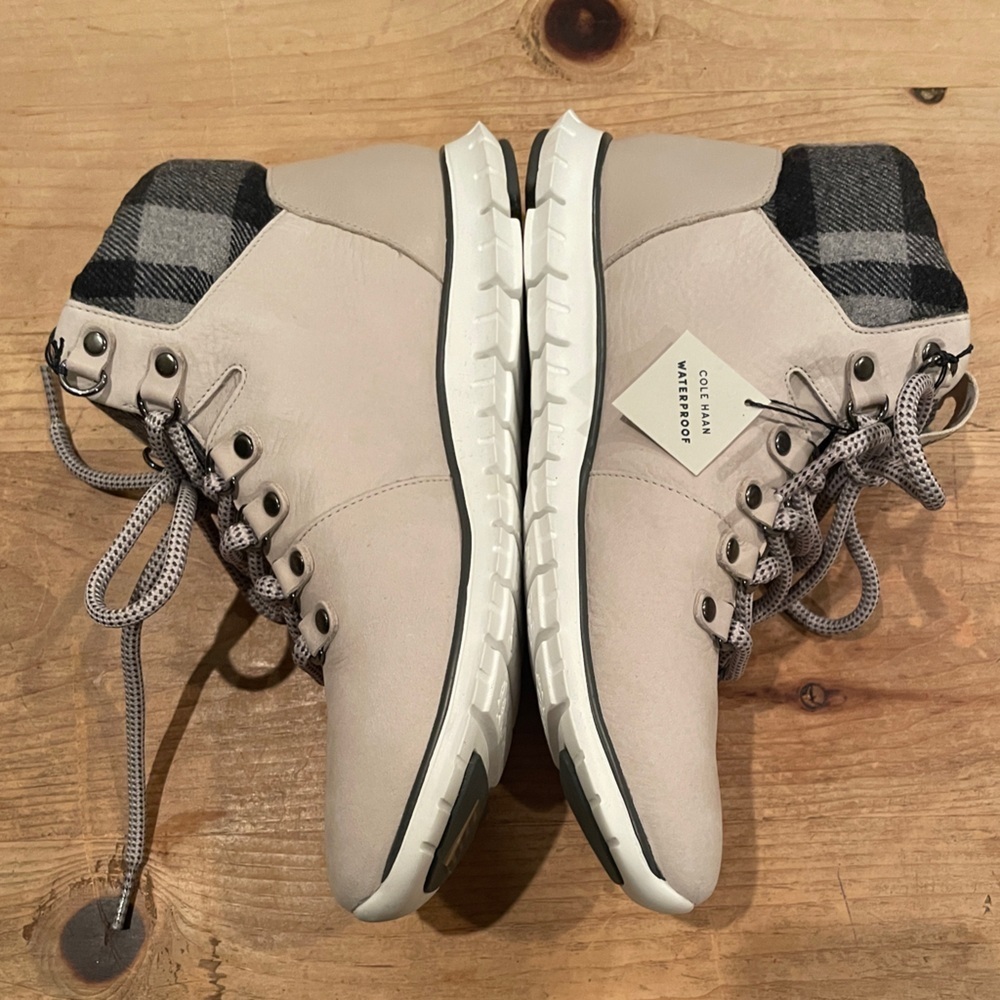 NWT Cole Hahn Zerogrand beige grey plaid  flannel hiking boots waterproof 5.5